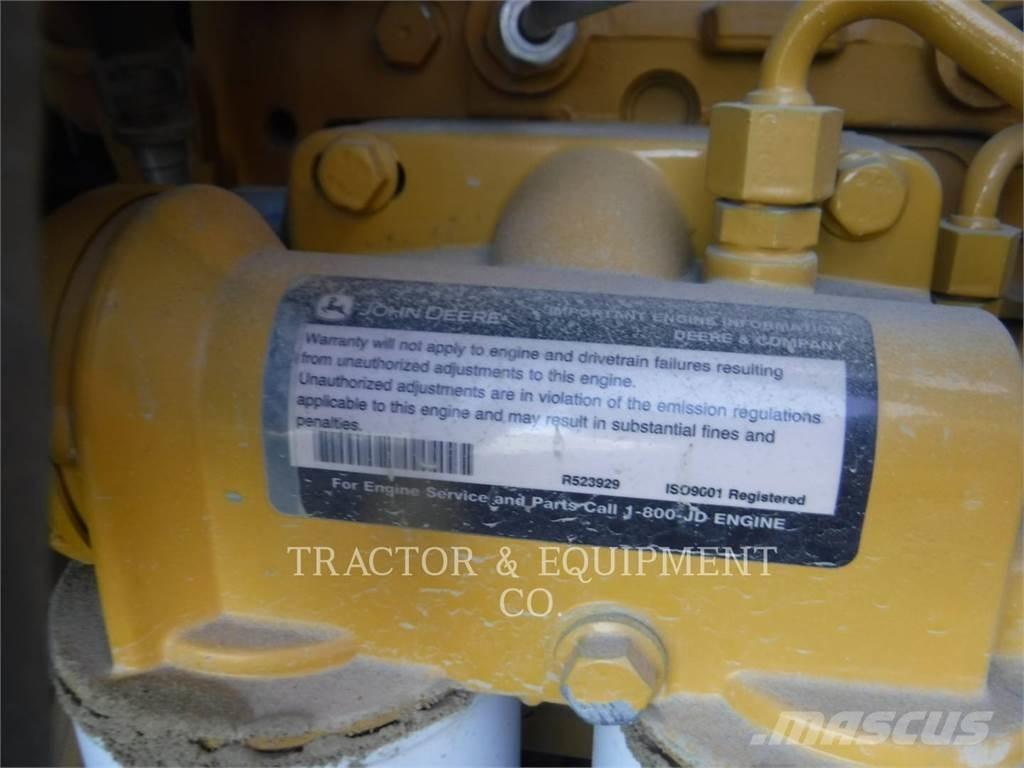 John Deere 872G Graders