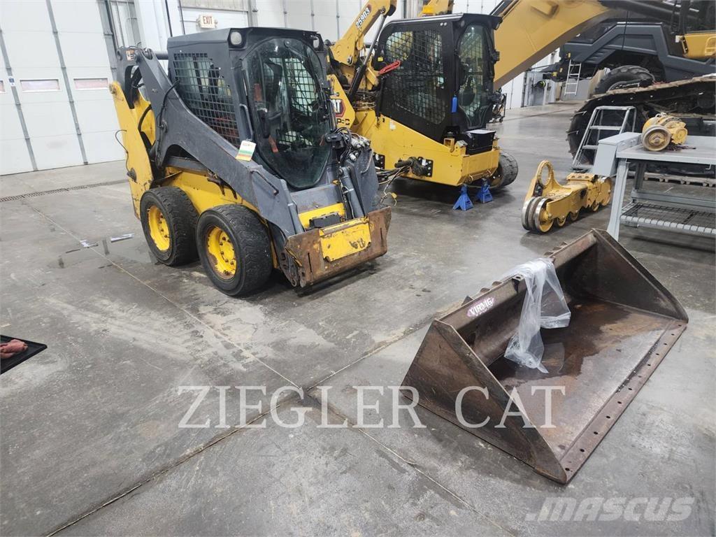 John Deere & CO. 318G Skid steer loaders