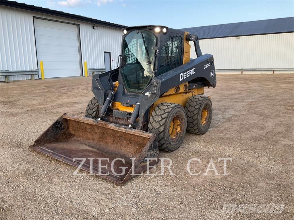 John Deere & CO. 330G Crawler FEL's