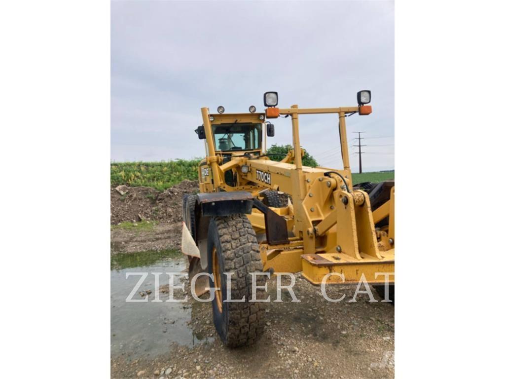 John Deere & CO. 770CH Graders