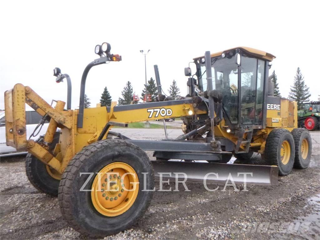 John Deere & CO. 770D Crawler dozers