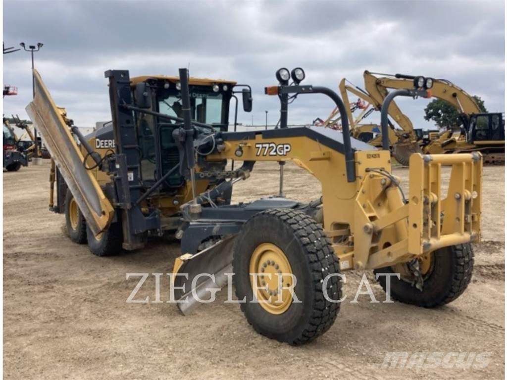 John Deere & CO. 772GP Graders