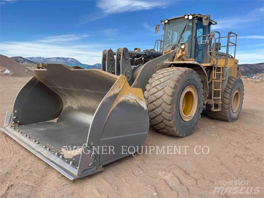 John Deere & CO. 844L Wheel loaders