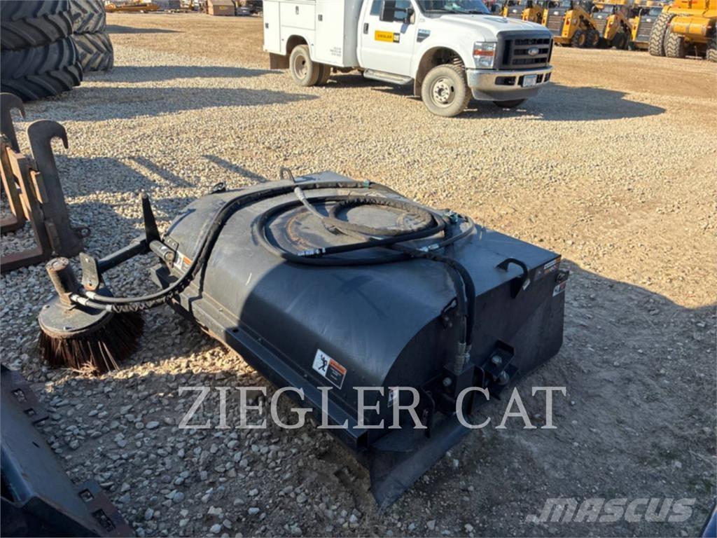 John Deere & CO. BR60C Articulated boom lifts