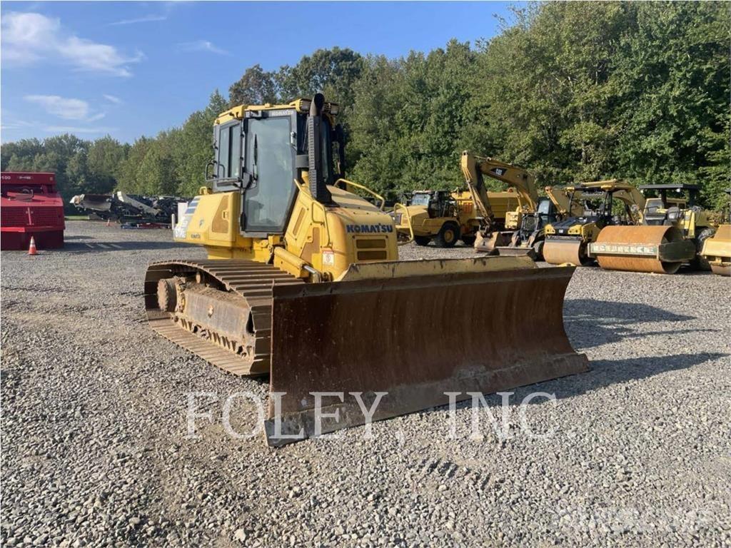 Komatsu D61PX1-23 Crawler dozers