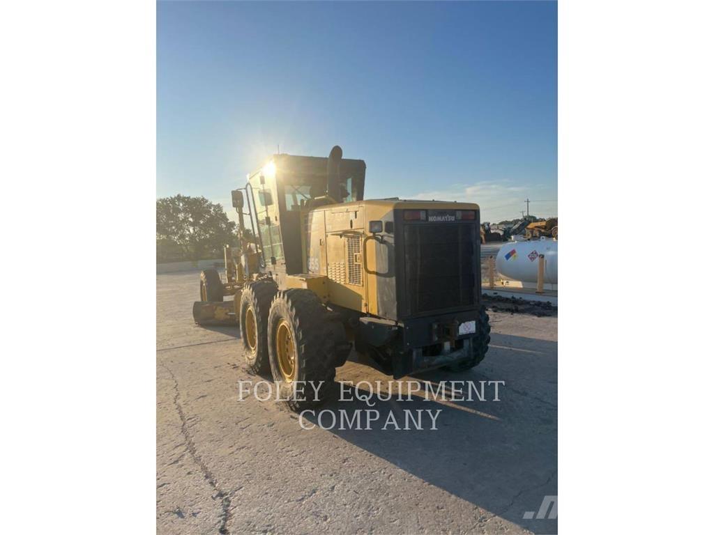 Komatsu GD655-3 Graders