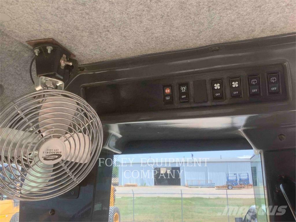 Komatsu GD655-3 Graders