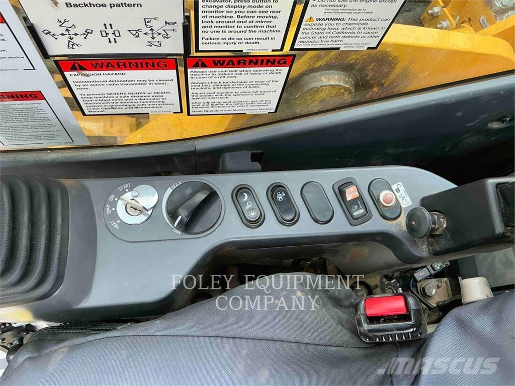 Komatsu PC210 Crawler excavators