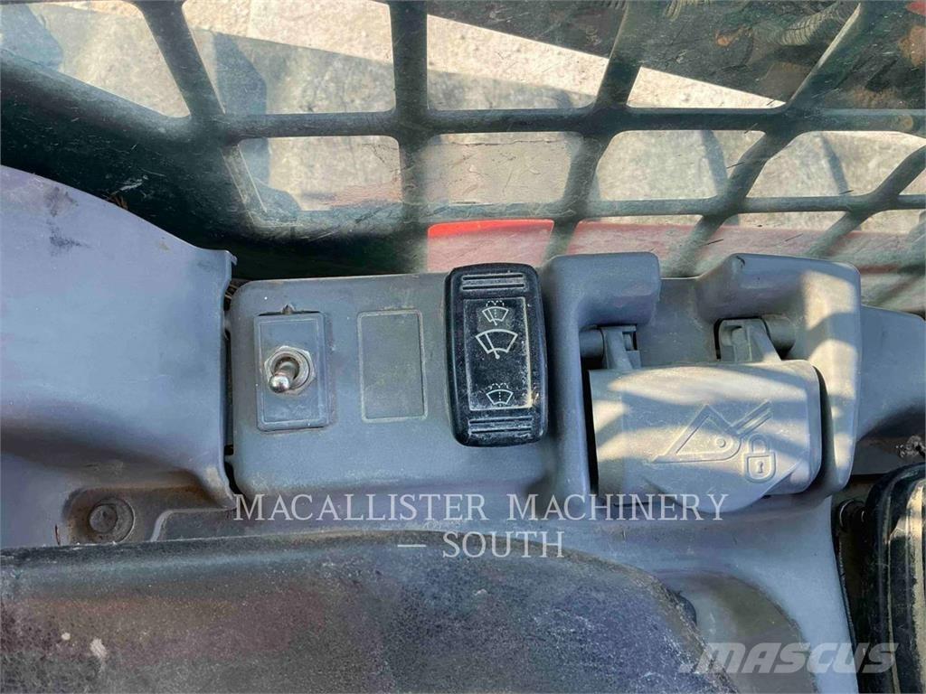 Kubota SVL75 Crawler FEL's