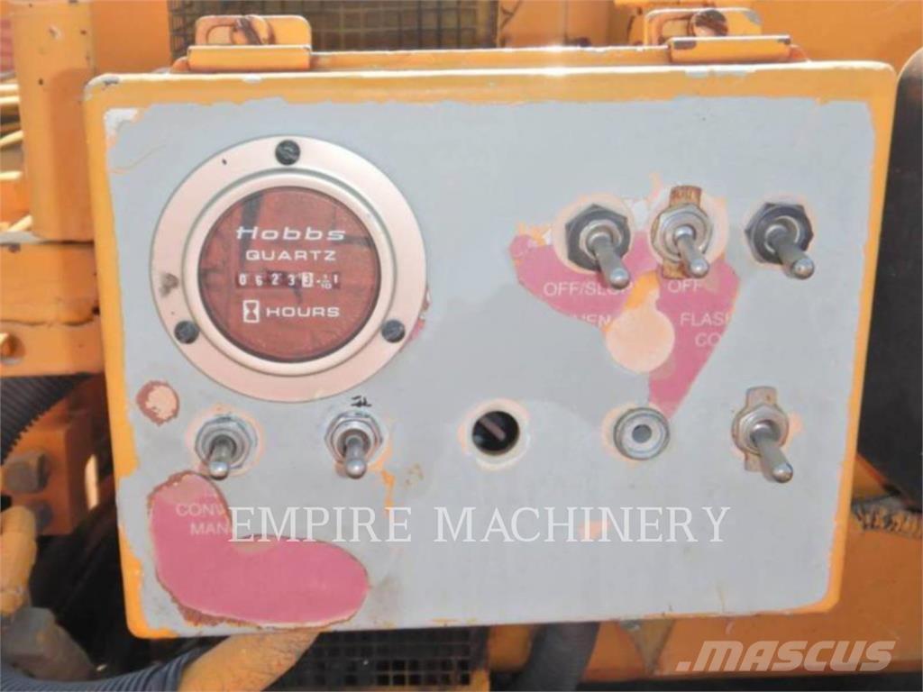 LeeBoy L8500T Asphalt pavers