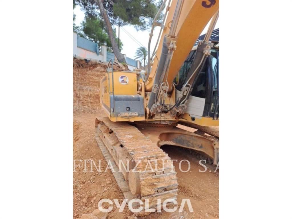 Liebherr R946 Crawler excavators