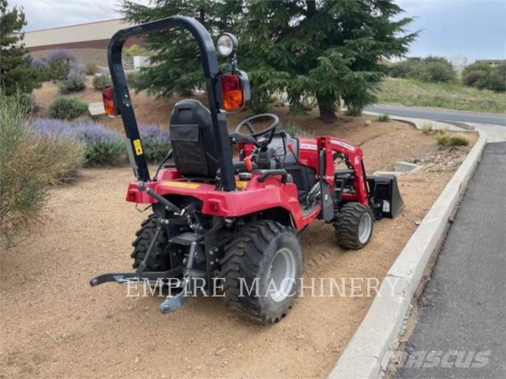 Massey Ferguson GC1725M Tractors
