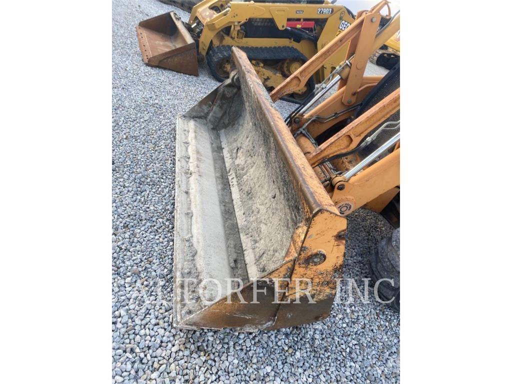 New Holland 590SM TLB's