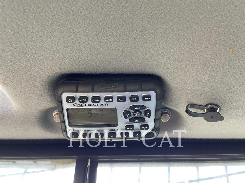 New Holland C237 Crawler FEL's