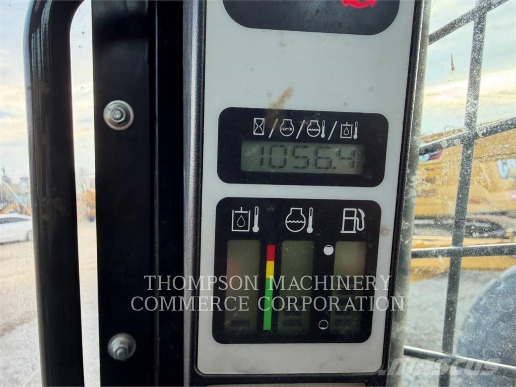 New Holland L228 Skid steer loaders