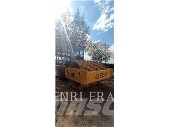 SEM MACHINERY 510 Soil compactors