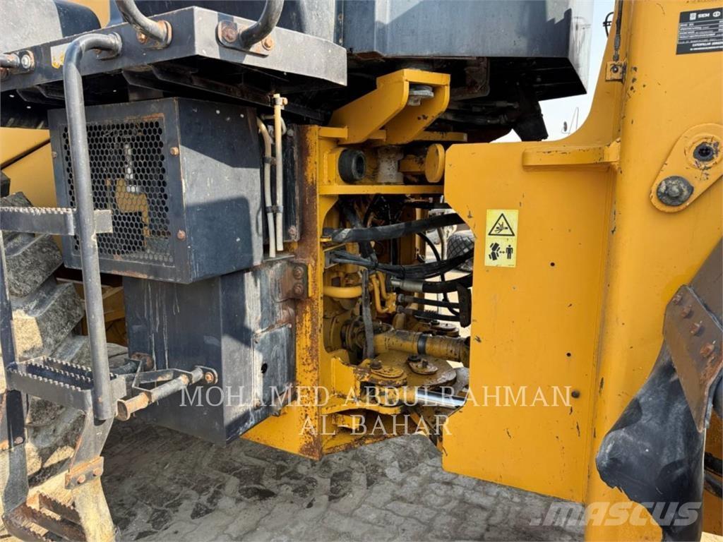 SEM MACHINERY SEM660D Wheel loaders