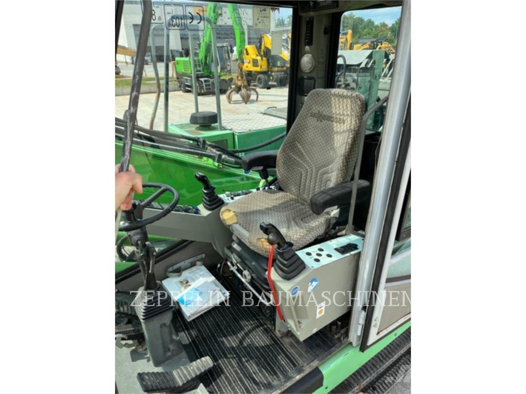 Sennebogen 821M Demolition excavators