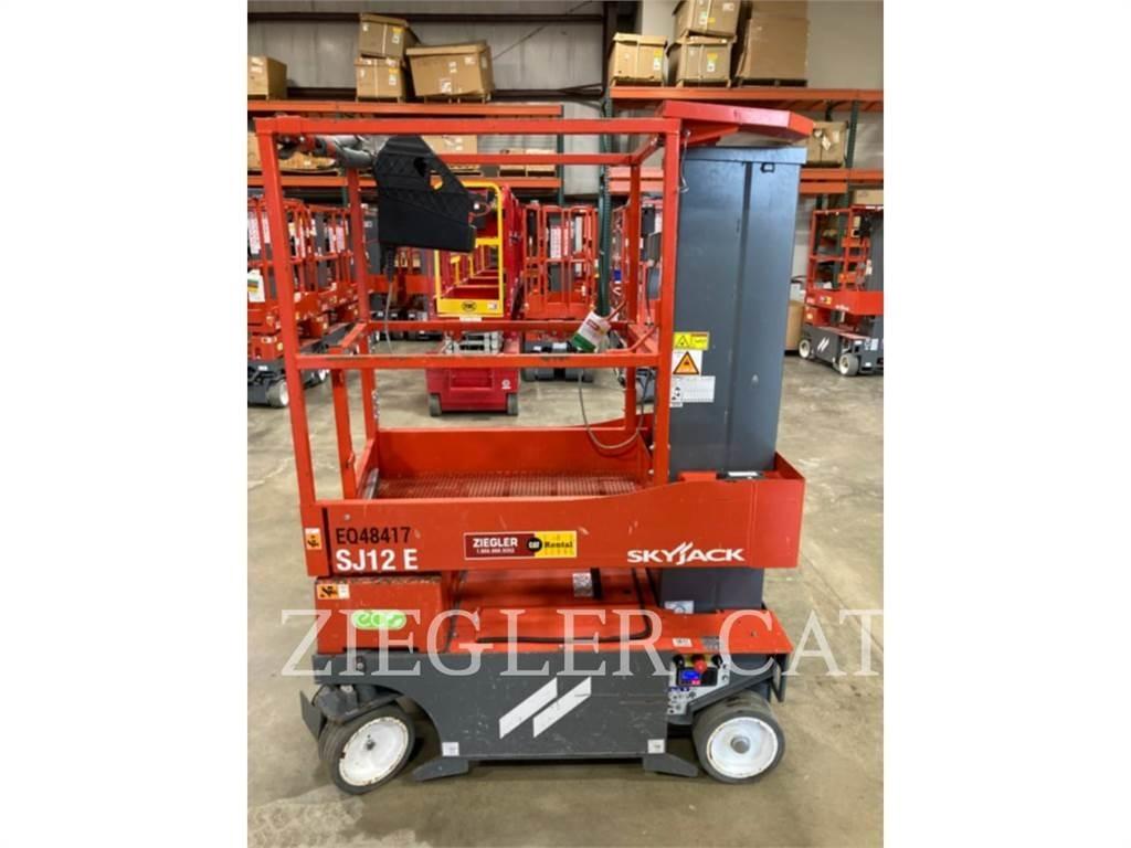 Skyjack SJ12 Scissor lifts