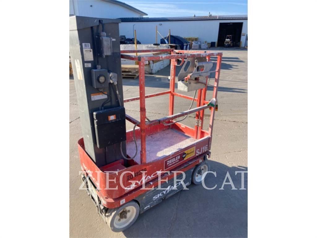 Skyjack SJ16 Scissor lifts