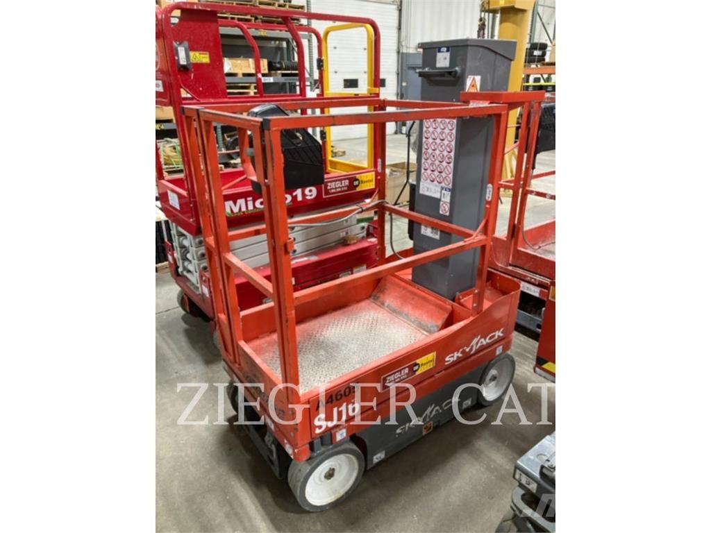 Skyjack SJ16 Scissor lifts