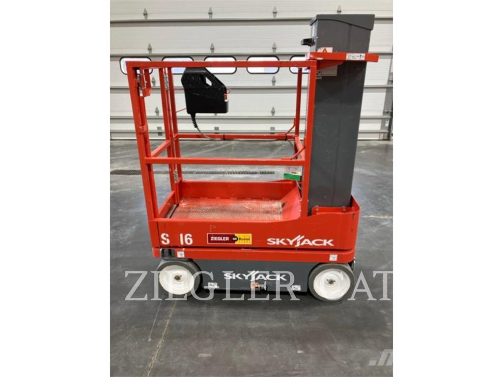 Skyjack SJ16 Scissor lifts
