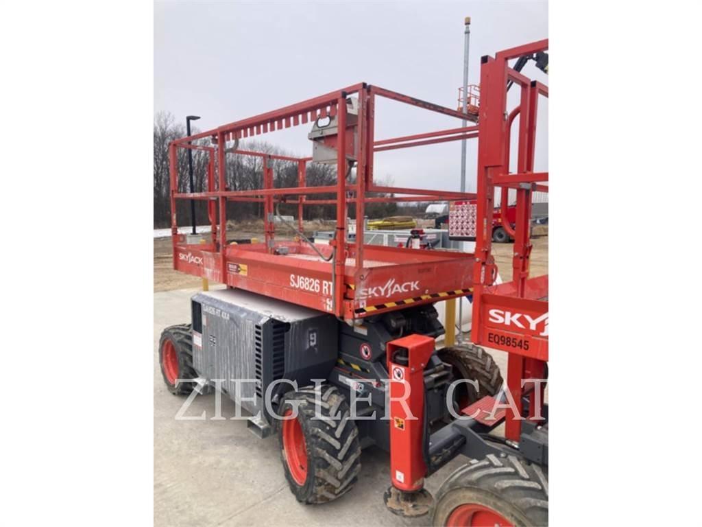 Skyjack SJ6826RT Scissor lifts