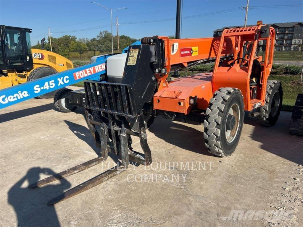 SkyTrak 6042O Telescopic handlers