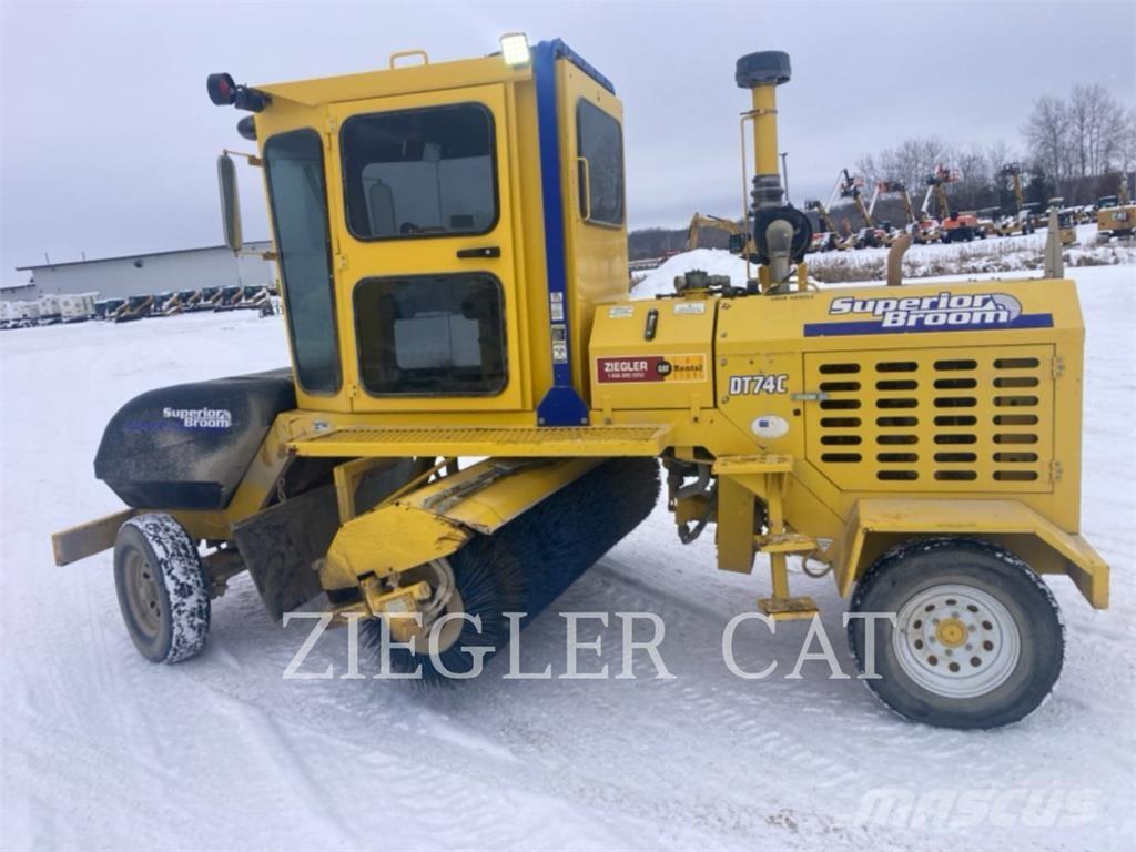 Superior DT74C Sweepers