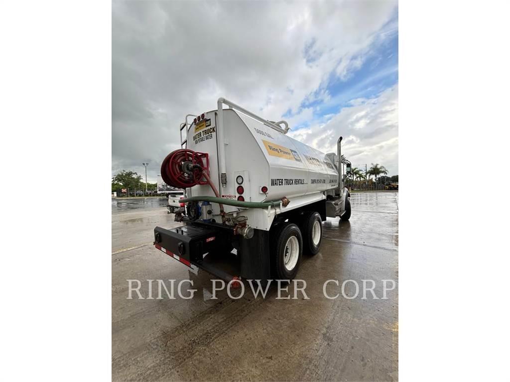 United WT5000 Tanker trucks