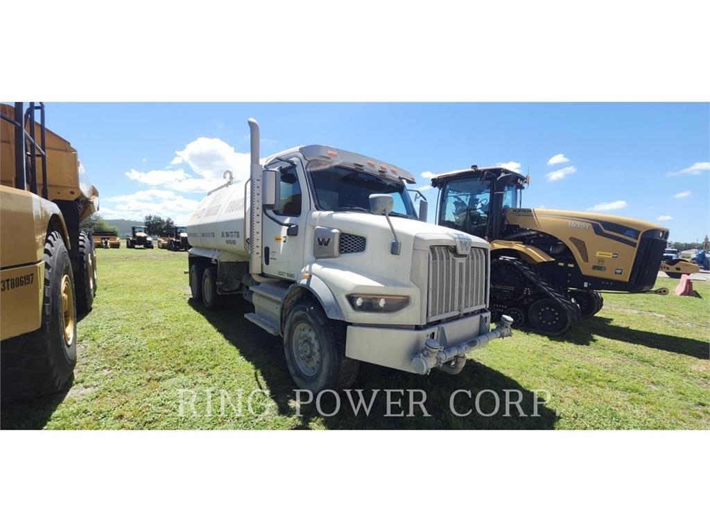 United WT5000 Tanker trucks