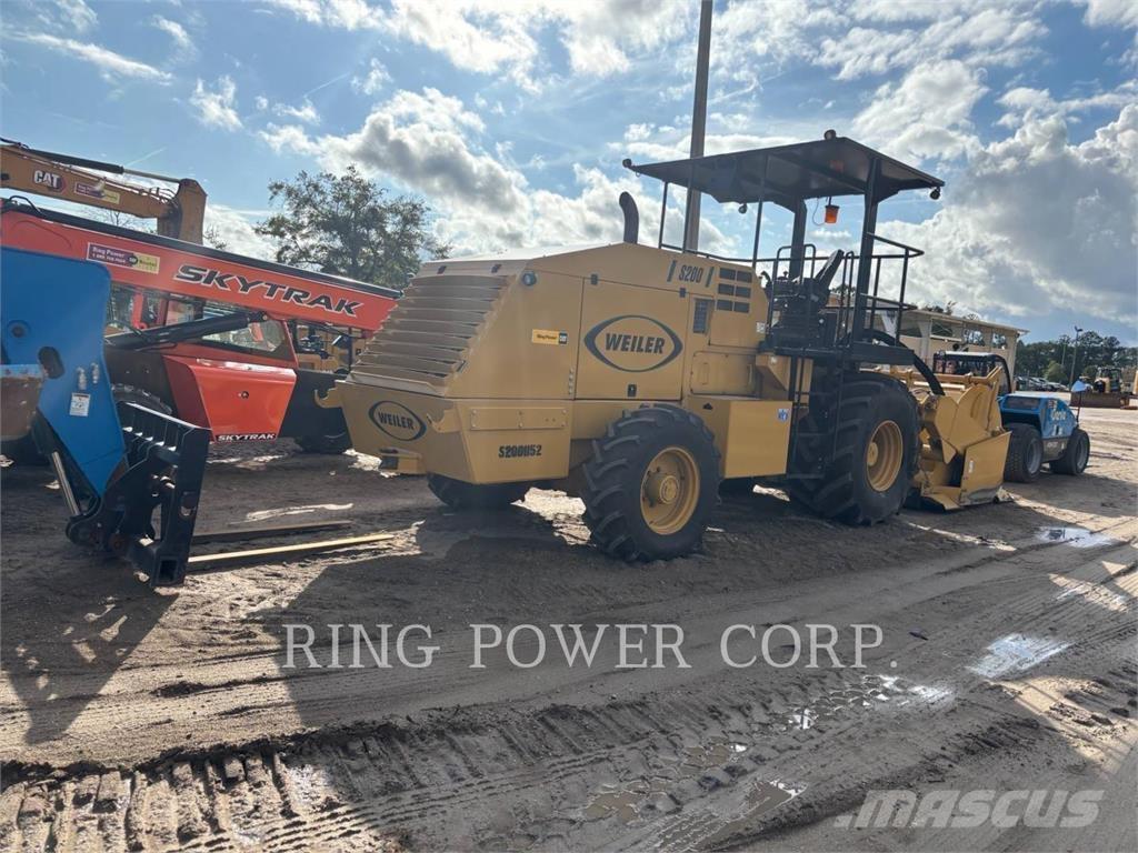 Weiler S200 Asphalt recyclers