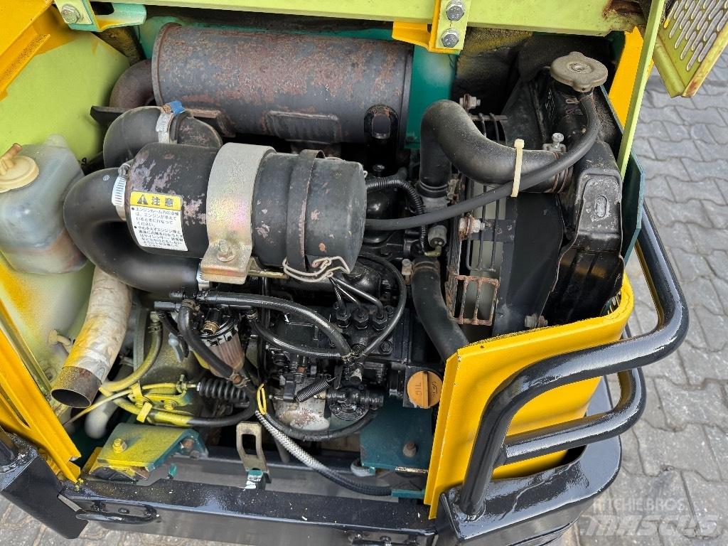 Yanmar B12 Mini excavators < 7t