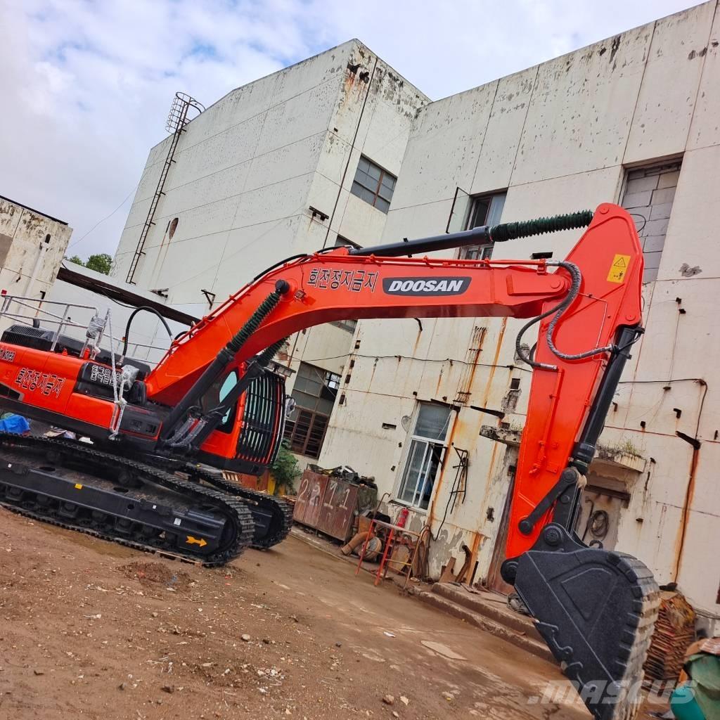 Doosan DX340LC Crawler excavators