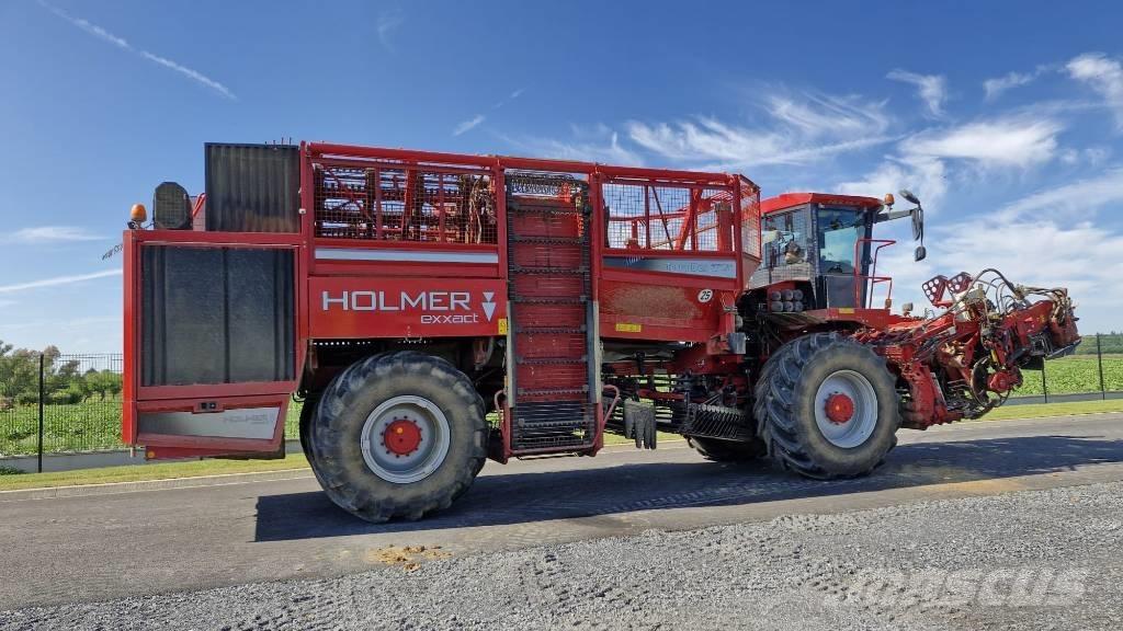 Holmer T4-30 Beet harvesters