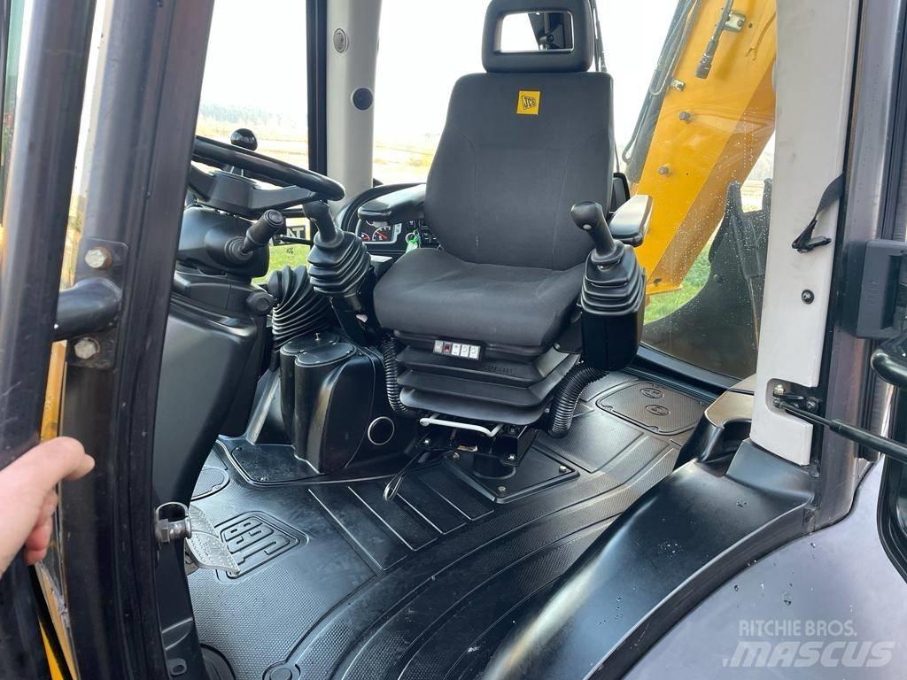 JCB 4 CX TLB's
