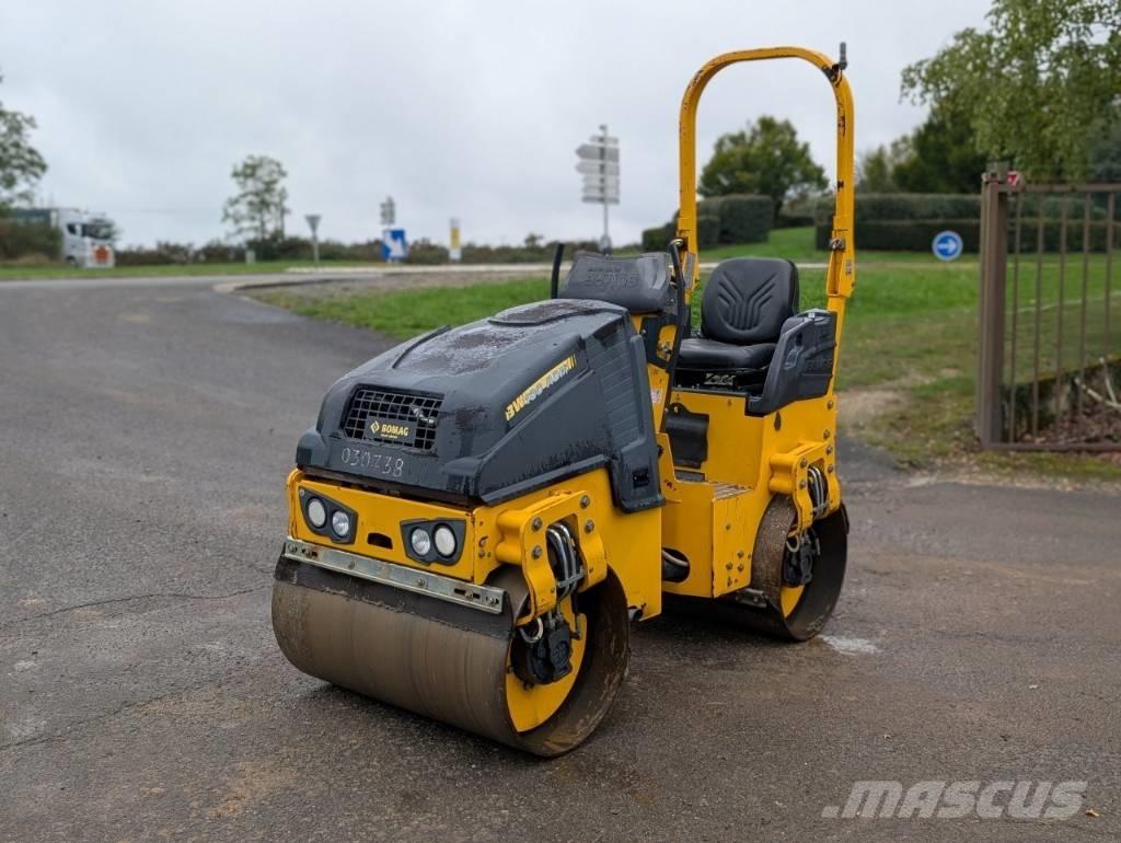 Bomag BW 100 AD M-5 Twin drum rollers
