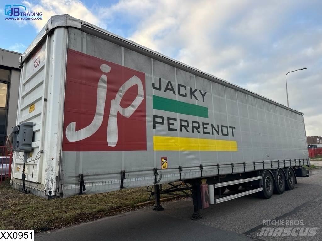 Fruehauf Tautliner Curtainsider semi-trailers