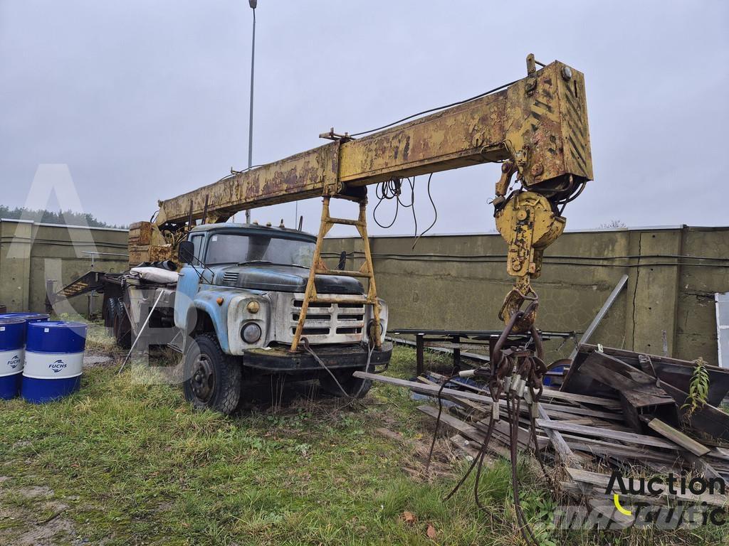 ZIL  Crane trucks