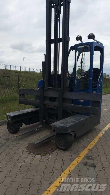 Hubtex DQ 30 G Sideloader