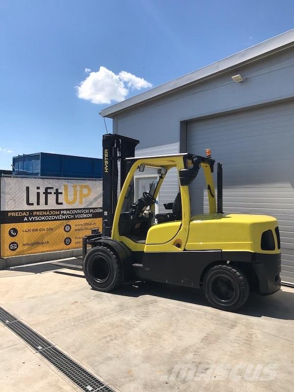 Hyster 5.5 FT Diesel trucks