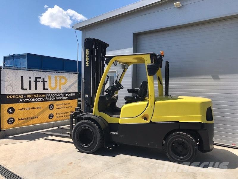 Hyster 5.5 FT Diesel trucks