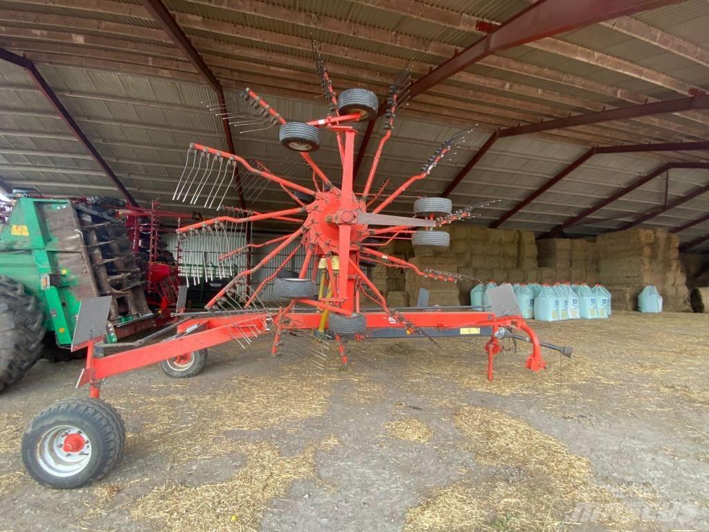 Kuhn GA 8121 Windrowers