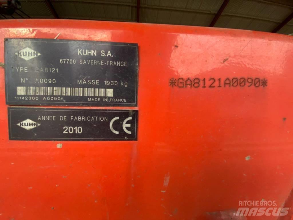 Kuhn GA 8121 Windrowers