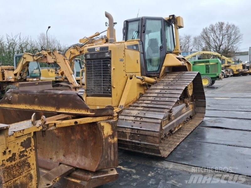 CAT D6N Crawler dozers