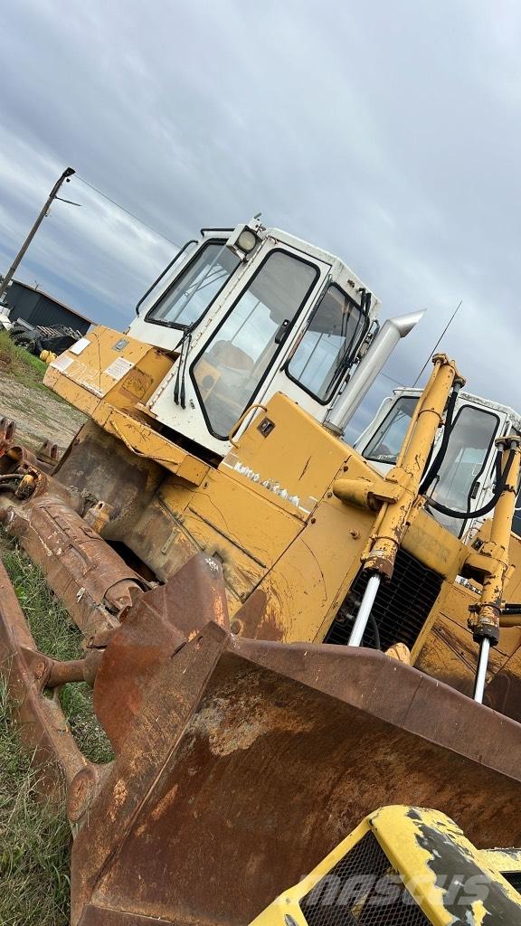 Liebherr PR 712 Chassis and suspension