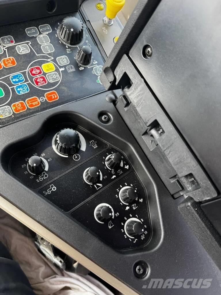 Case IH Puma 165 Tractors