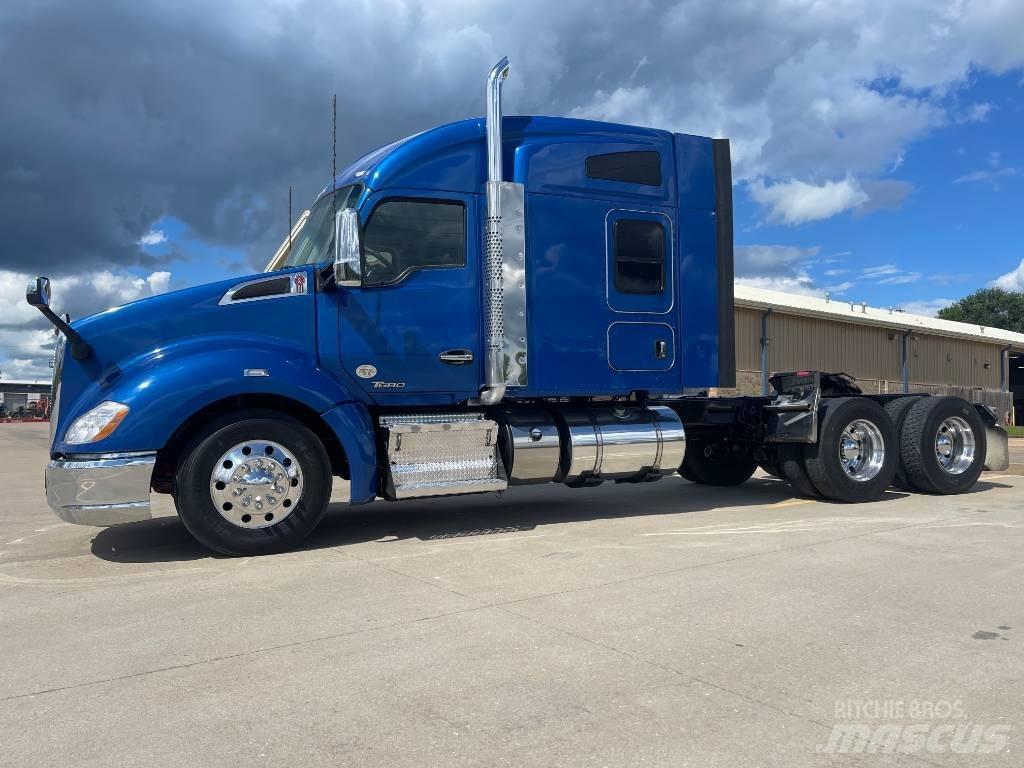 Kenworth T 680 Truck Tractor Units