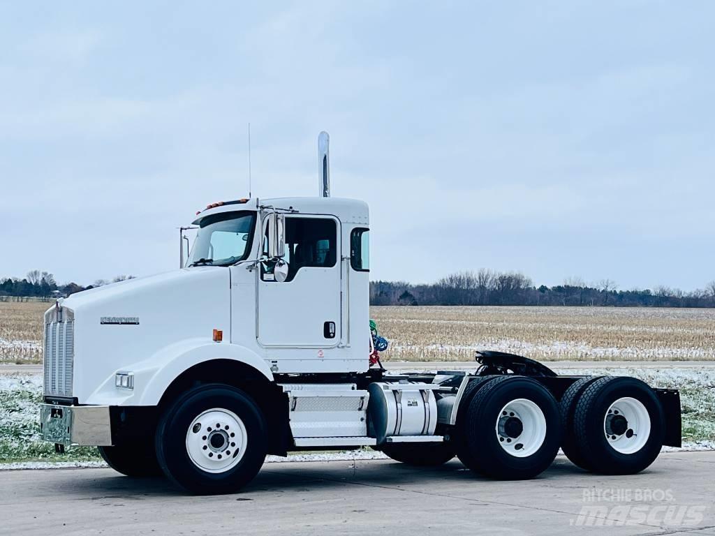 Kenworth T 800 Truck Tractor Units