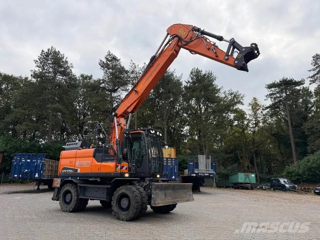 Doosan DX170W-5 Wheeled excavators